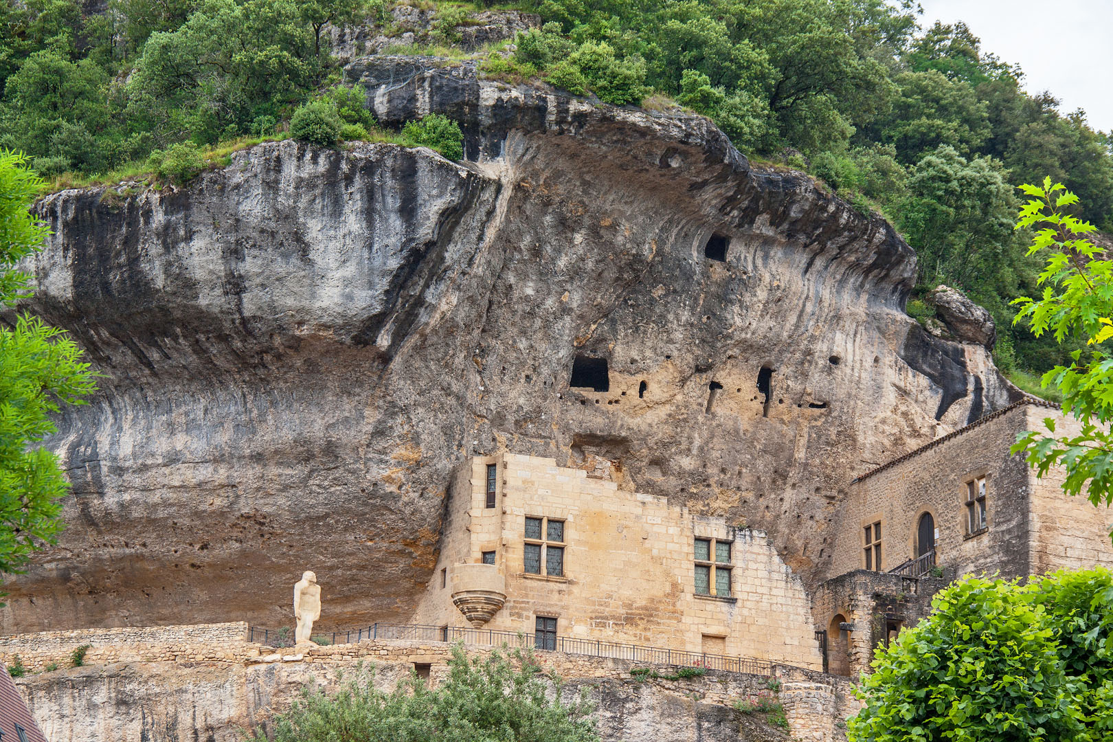 Les Eyzies → Limeuil Canoës Limeuil Canoës & Kayak sur la Dordogne